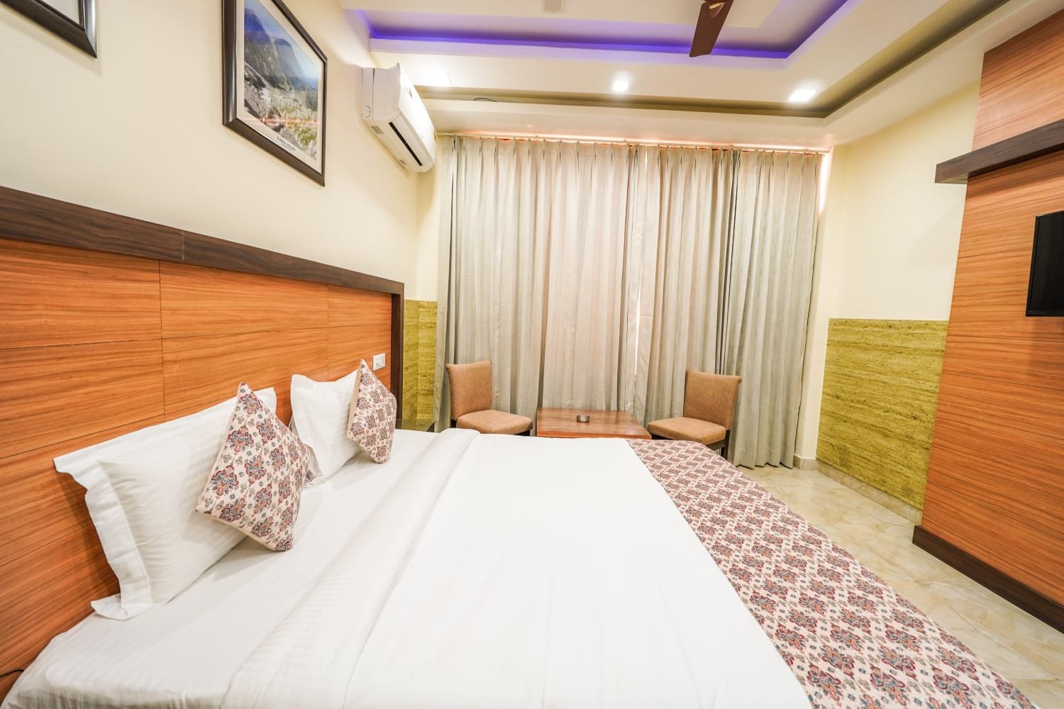 Restaurant whatsapp image 2026 02 11 at 11.37.34 (1)